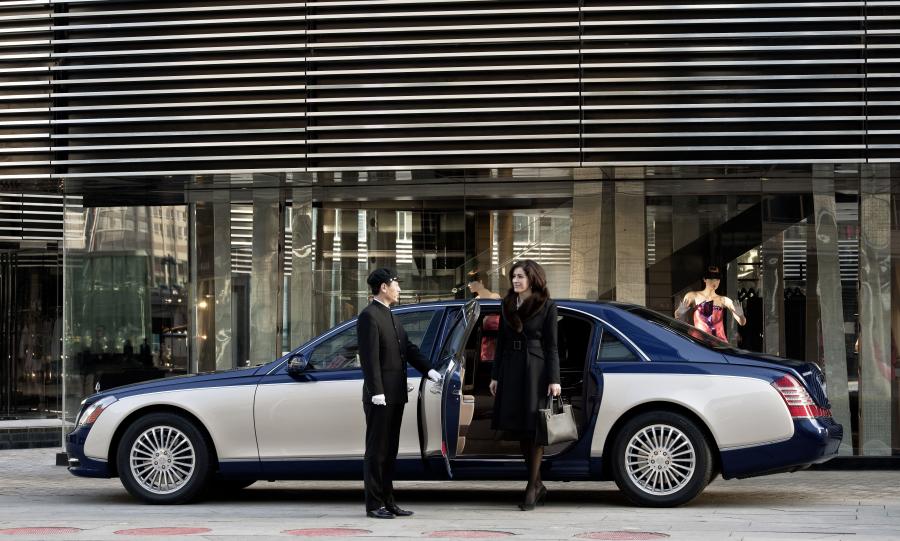  Maybach 62 (V240) 2010 года  (фото 27 из 32)